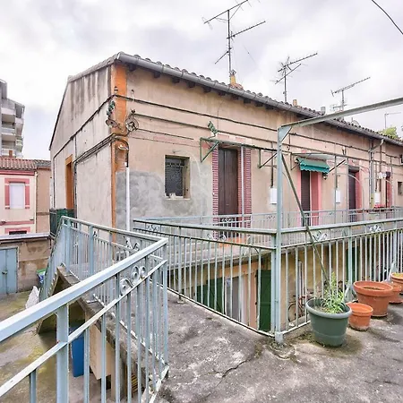 Large 3 Of 70m2 Daire *